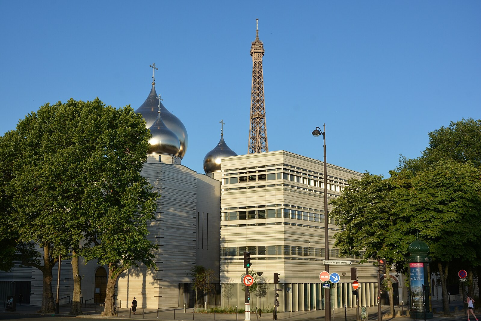 Centre Spirituel et Culturel Orthodoxe Russe (CSCOR, by Poupée en bois