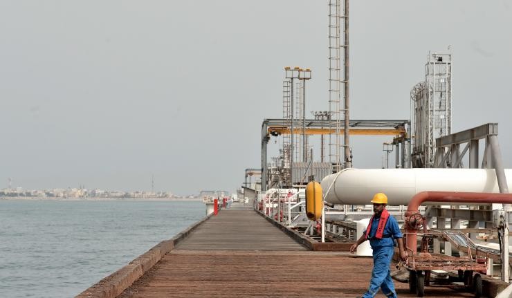 Oil refinery or LNG plant in Iran Oil refinery or LNG plant in Iran