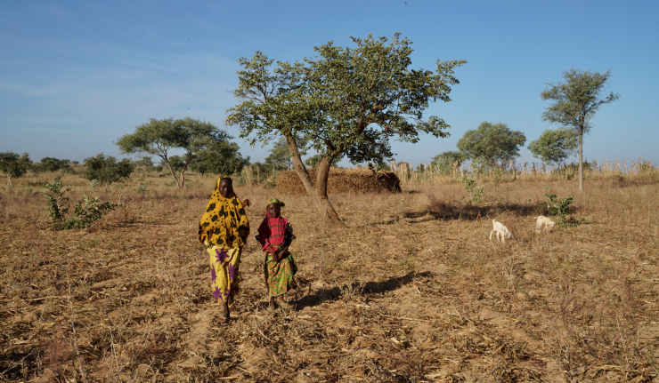 Mother and son migrating from droughts in the Horn of Africa Mother and son migrating from droughts in the Horn of Africa