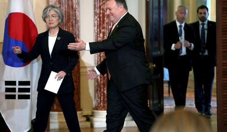 Mike Pompeo with South Korean Foreign Minister Kang Kyung-wha