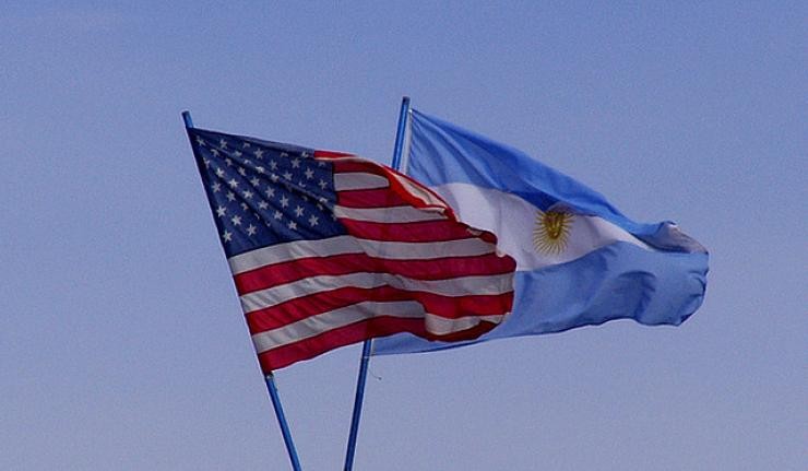 The United States and Argentina Flag flying next to each other