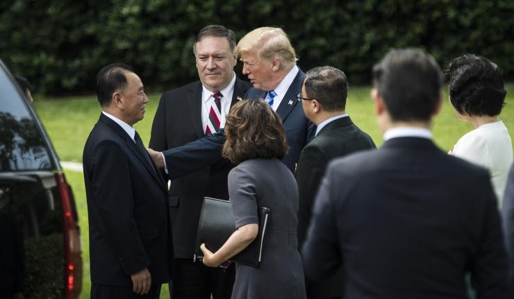 Trump and Pompeo meeting a North Korea diplomatic contingent in Singapore